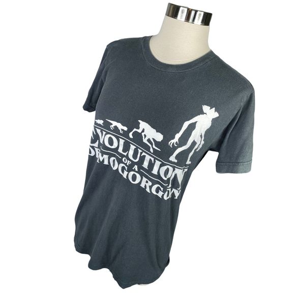 Stranger Things Evolution of a Demogorgon Tee - Size Small - Picture 3 of 4